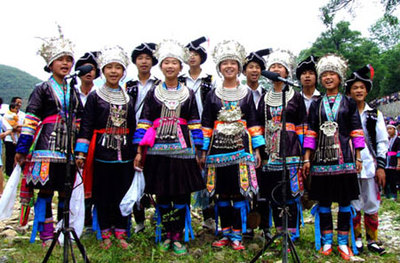 侗族的人口和分布地